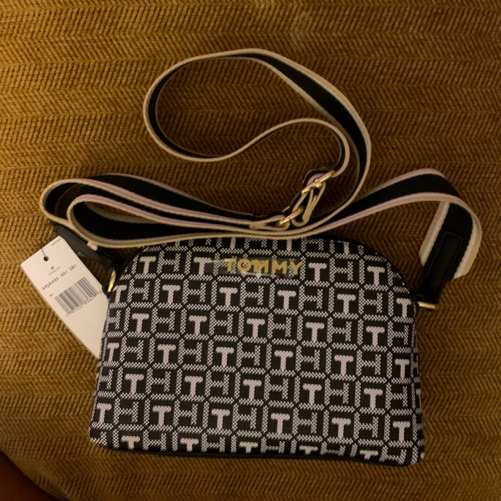 Tommy Hilfiger Crossbody